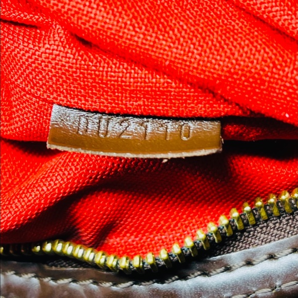 Louis Vuitton Bloomsbury GM - Picture 11 of 11